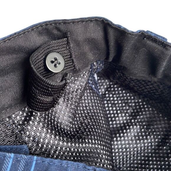 EUC! 2 Pairs: Quiksilver Amphibian Hybrid Shorts - Size 8 - Picture 6 of 11